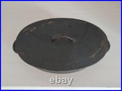 Little Cast iron Roaster Cooking pot Puppet kitchen mold antique rare