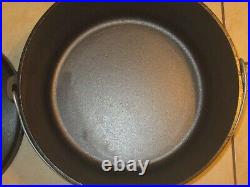 Lodge 14 Camping Dutch Oven Cast Iron Pot