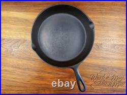 Lodge #7 Vintage Restored Cast Iron Skillet 3-Notch Logo
