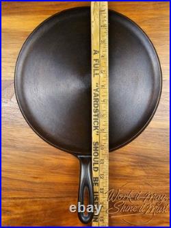 Lodge #9 Vintage Restored Cast Iron Griddle MBO