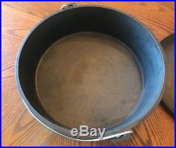Lodge Cast Iron #16 Camp Oven Dutch Oven Discontinued Item With Canvas Carry Bag