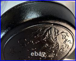 Lodge Cast Iron #8 Skillet Outdoor Wildlife Series Sportsman Bass Fish EUC