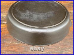 Lodge Cast Iron #9 No Notch Skillet with Raised Number On Handle