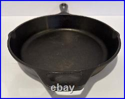 Lodge Cast Iron Skillet Great Smoky Mountains 2021 Edition Spouts And Handle 10