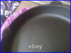 Lodge cast iron 3 notch number 14 skillet pan