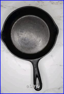 Lot of 9 Vintage Cast Iron Skillets & Griddle Pans Unmarked & Nexgrill Resto