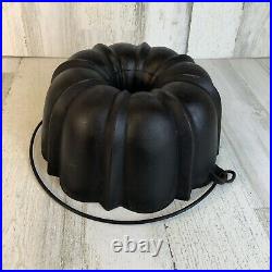 Made By GRISWOLD Frank W. Hay Cast Iron Bundt Cake Pan Mold With Bail Handle