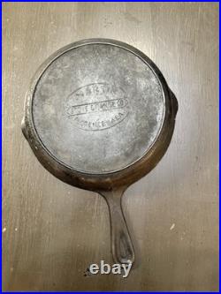 Martin Range & Stove Co #8 Cast Iron Hamburger Logo Skillet 1920-1950 Unmarked