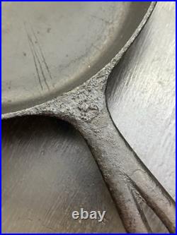 Martin Range & Stove Co #8 Cast Iron Hamburger Logo Skillet 1920-1950 Unmarked