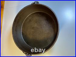 Massive Antique Lodge #14 Cast Iron Camp Dutch Oven Matching Coal Lid w Legs
