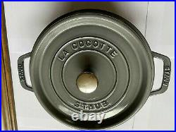 NEW Staub 4-quart 4QT Round Cocotte Cast Iron Dutch Oven Graphite Grey OPENBOX