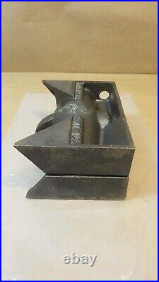 New 4-5 lbs. Aluminum Cast Iron Hammer Mold Podlin Tool Co, USA