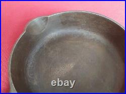 Nice Griswold No. 2 Cast Iron Skillet Pan 703 great condition