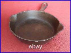 Nice Griswold No. 2 Cast Iron Skillet Pan 703 great condition