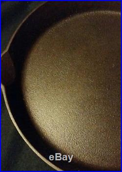 OLD VINTAGE GRISWOLD CAST IRON NO. 14 SKILLET with HEAT RING 718 SEASONED
