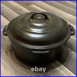 Ozark Crescent Foundry #8 Cast Iron Dutch Oven withBeehive Lid Not Martin Griswold