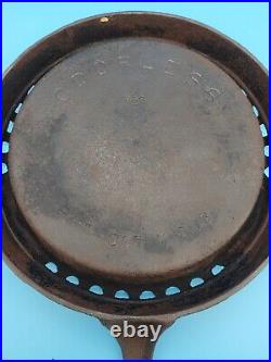 PRE-GRISWOLD ODORLESS SKILLET CAST IRON withPATENT DATE OCT 17, 1893