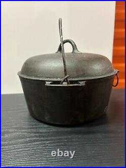 PURITAN #8 CAST IRON DUTCH OVEN TRIVE With LID