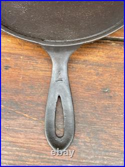Pre Griswold Erie #7 Cast Iron Griddle