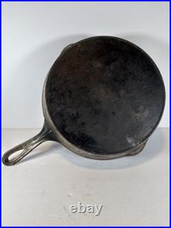 Pre Griswold Erie #9 Second Series Cast Iron Skillet