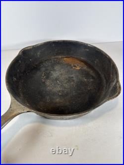 Pre Griswold Erie #9 Second Series Cast Iron Skillet