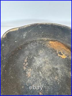 Pre Griswold Erie #9 Second Series Cast Iron Skillet