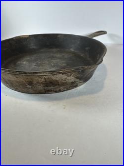 Pre Griswold Erie #9 Second Series Cast Iron Skillet