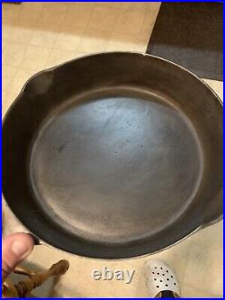 Pre Griswold Erie Cast Iron #8 Skillet with Arrow Makers Mark Awesome Shape