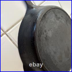 Pre Griswold Erie Series #9 Cast Iron Skillet Sits Flat Nice