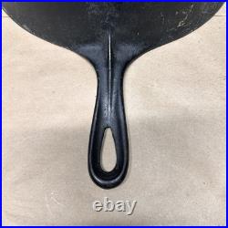 Pre Wagner # 10 Sidney Cast Iron Skillet Arc Logo with Heat Ring