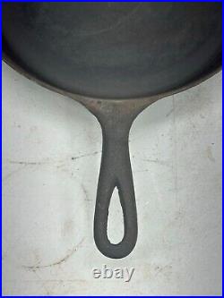 Pre griswold erie #9 Cast Iron Skillet pan early heat ring