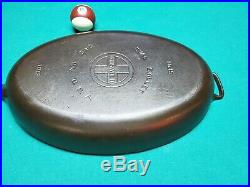 Price Reduced! Beautiful and Hard To Find Griswold No. 15 Oval Skillet Fish Pan