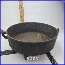 RARE! 1800's SAVERY & CO 2 1/2 CAST IRON CAULDRON? GATE MARK? KETTLE POT 3 LEGS