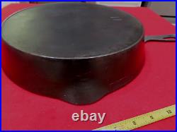 RARE Antique SIDNEY Cast Iron Skillet #11 Features heat ring Pre-Wagner L12.23