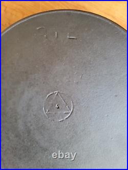 RARE Erie Griswold #8 Cast Iron Skillet Series 2 withCircle/Triangle Makers Mark