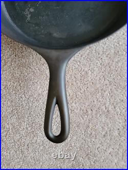 RARE Erie Griswold #8 Cast Iron Skillet Series 2 withCircle/Triangle Makers Mark