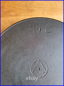 RARE Erie Griswold #8 Cast Iron Skillet Series 2 withCircle/Triangle Makers Mark