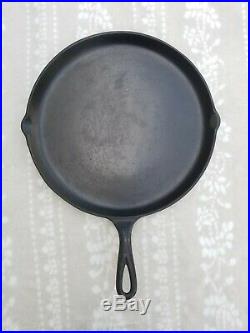 RARE Griswold No. 110 Cast Iron Skillet Griddle 203 Slant Logo Heat Ring