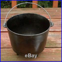 RARE small #6 WAGNER Cast Iron Regular Kettle Bean Pot (ERIE era) footed pot