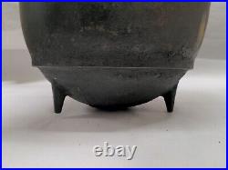 Rare Antique 18th C. Cast Iron Bean Pot With Lid