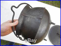 Rare Antique Cast Iron 3 1/2 Gallon Cauldron Gypsy Three Legged Cook Stew Pot