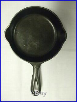 Rare Griswold #2 Cast Iron Skillet Large Block Logo #703