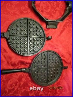 Rare Griswold Hammered Finish Cast Iron Waffle Iron