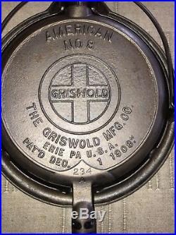 Rare Griswold Slant CLOWS Cast Iron Waffle Iron #8, Ready to Use