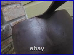 Rare Large #8 Early Lodge Cast Iron Bulge Stew Pot Cracked