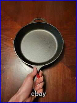 Rare Lodge Bonnaroo Cast Iron Skillet