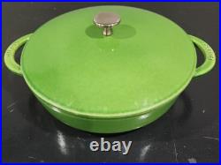STAUB #24 Apple Green ENAMEL CAST IRON FRENCH DUTCH OVEN pot 9 1/2 2.5 QUART