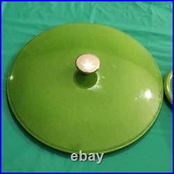 STAUB #24 Apple Green ENAMEL CAST IRON FRENCH DUTCH OVEN pot 9 1/2 2.5 QUART