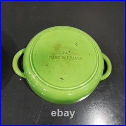 STAUB #24 Apple Green ENAMEL CAST IRON FRENCH DUTCH OVEN pot 9 1/2 2.5 QUART