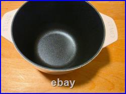 STAUD Cast Iron 1.5 qt, Petite French Oven, Pink